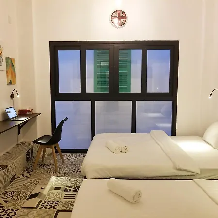 Timemark Travel Homestay & Hostel